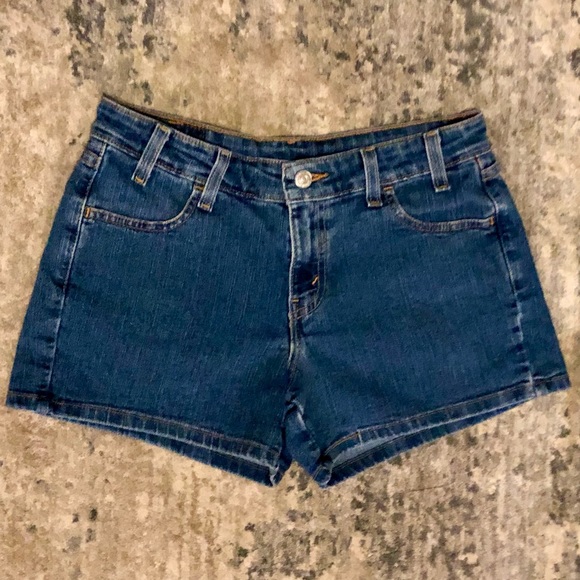 Levi’s jean shorts size 5 Jr - Picture 1 of 6
